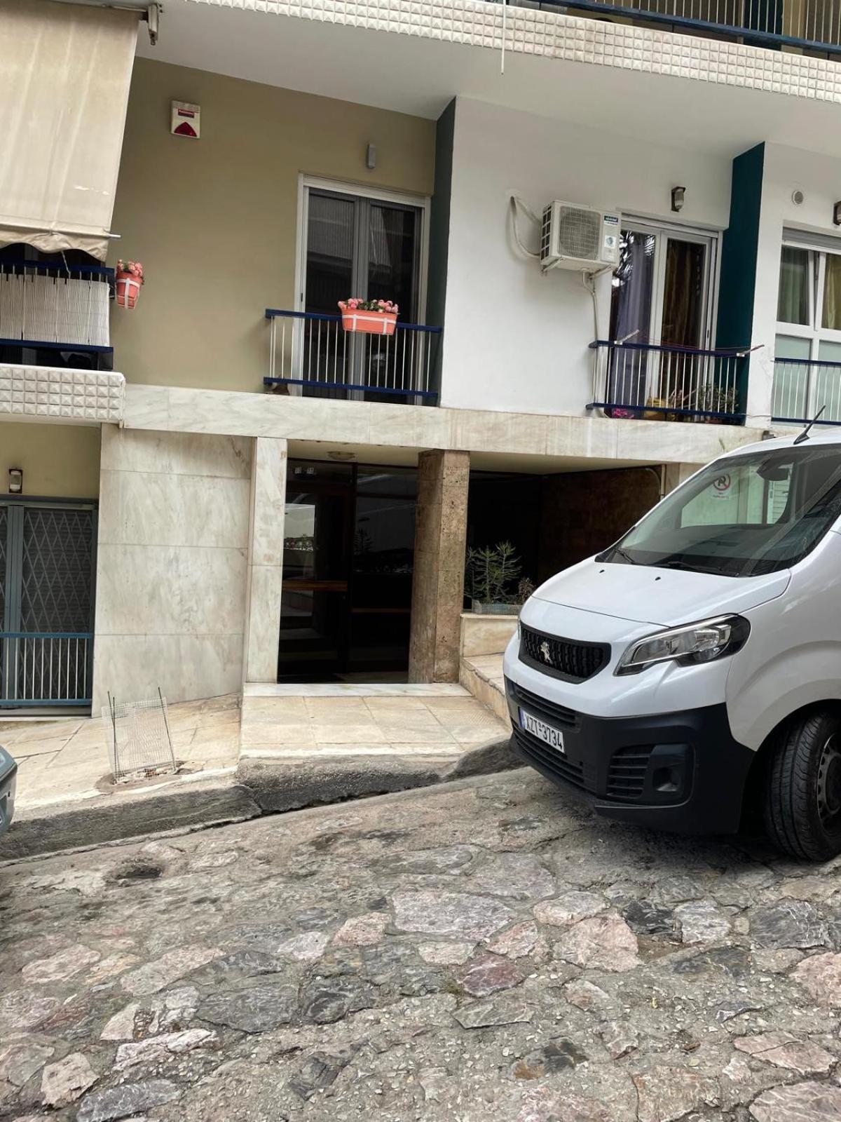 Apartament Urban By The Sea Pireus Zewnętrze zdjęcie
